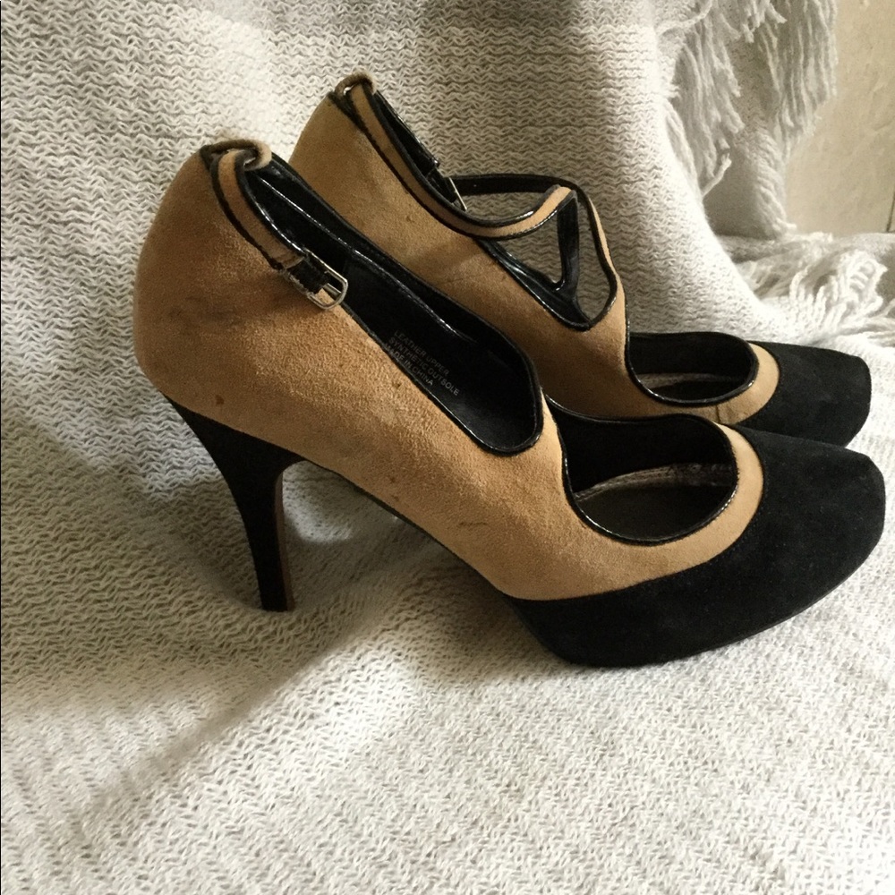Two tone retro style heels